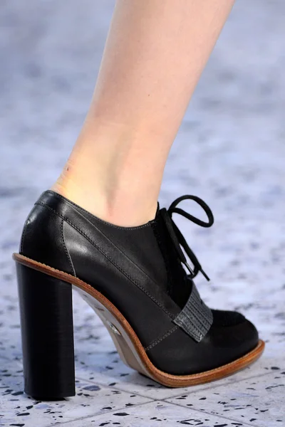 Look 32